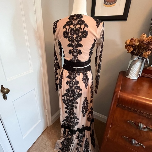 ALTAR’D STATE TWO PIECE TOP/SKIRT SET - Picture 2 of 9